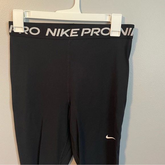 Nike Leggings - Picture 2 of 7